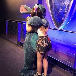 Meet your Posher, Ally